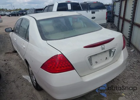 2007 Honda Accord 2.4 Ex из США, поврежденный, VIN 1HGCM56757A063541